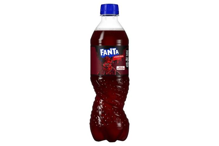 Fanta Low-Energy Apple and Cherry-Flavored Carbonated Soft Drink with Sugar and Sweeteners 500 ml