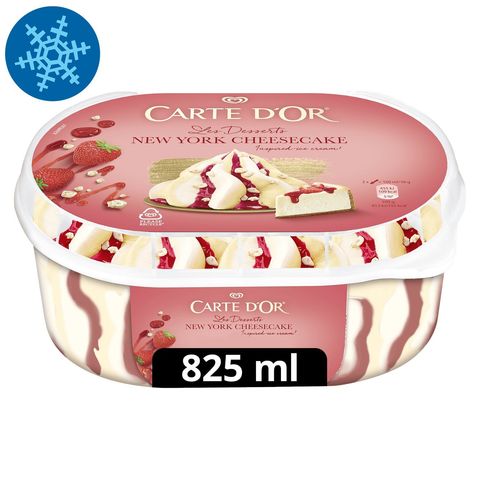 Carte D'Or sajttorta ízű jégkrém és keksz ízű jégkrém epres szósszal és kekszdarabkákkal 825 ml