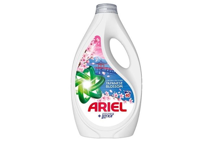Ariel Folyékony Mosószer, Japanese Blossom, 40 Mosáshoz 1.8 l