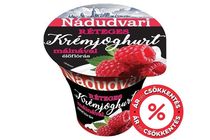Nádudvari élőflórás réteges krémjoghurt málnával 180 g