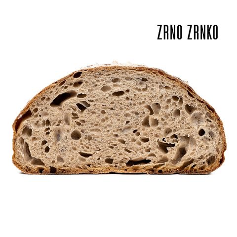 Zrno zrnko Měkký pšenično žitný chléb Šumava - půlka | 410 g