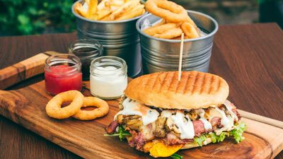 Quentin's Burger & Bar - Nagymező