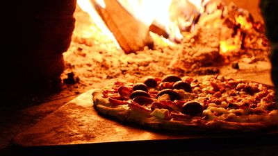 Bahnhof Pizza & Kebaphaus