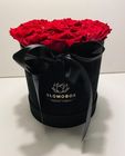 Svart Rosbox med Röda Evighetsrosor