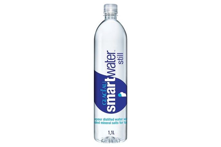 Glacéau Smartwater szénsavmentes víz alapú ital hozzáadott ásványi anyagokkal 1,1 l