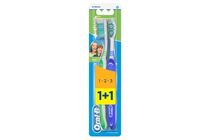 Oral-B 3 Effect Medium Manuális Fogkefe, 2 Db