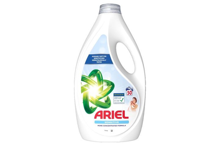 Ariel Sensitive Skin Clean & Fresh Mosószer 2.25l, 50 Mosáshoz