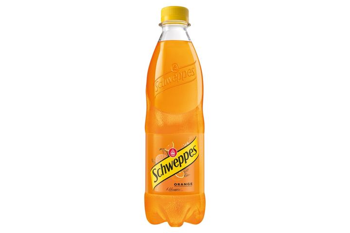 Schweppes Orange Flavoured Carbonated Soft Drink with Sugar and Sweeteners 0,5 l