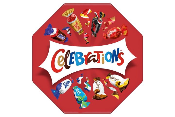 Celebrations vegyes töltött és kekszes tejcsokoládé 196 g