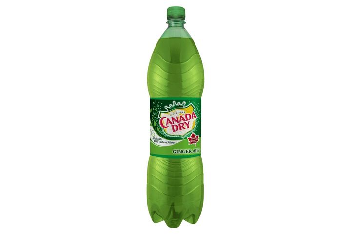 Canada Dry Ginger Flavoured Carbonated Soft Drink with Sugar and Sweeteners 1,5 L
