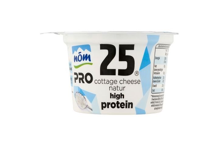 NÖM Pro 25 sovány friss sajt rögös állománnyal 215 g