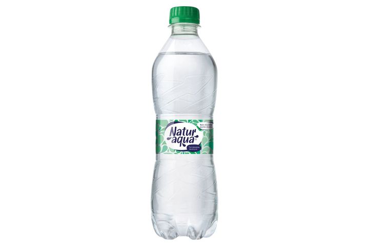 NaturAqua szén-dioxiddal enyhén dúsított természetes ásványvíz 500 ml
