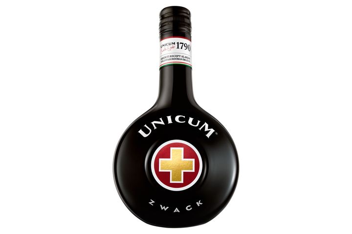 Zwack Unicum gyógynövénylikőr 40% 0,7 l