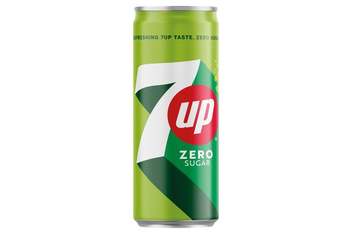 7UP energiamentes citrom és lime aromákkal ízesített szénsavas üdítőital édesítőszerekkel 330 ml