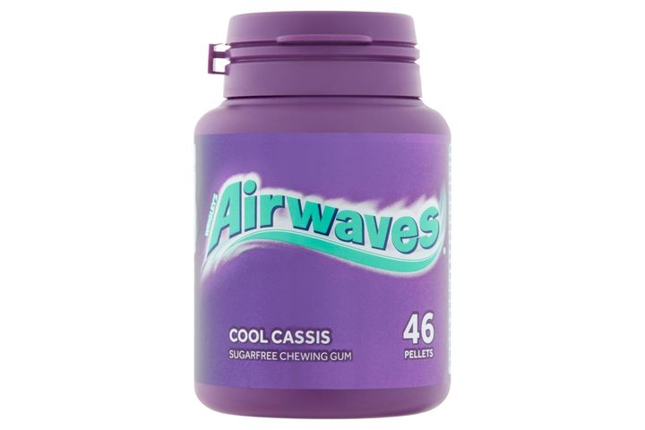 Airwaves Cool Cassis žvýkačky v dóze | 64 g