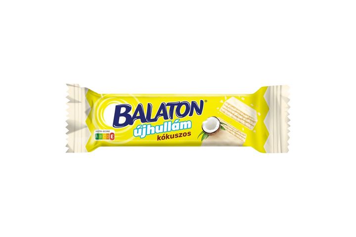 Balaton Újhullám Wafer Dipped in Coconut and Filled with Cocoa Cream 30 g
